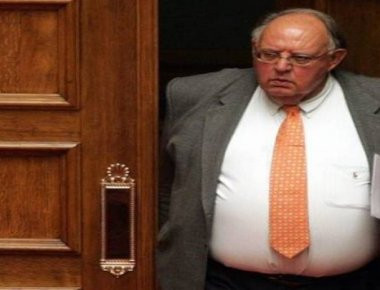 Θ. Πάγκαλος: «Επαναφέρω την πρότασή μου για Μακεδονική Δημοκρατία των Σκοπίων» (φωτό)